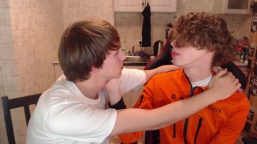 Howardkottam  07-09-2021 video bigsquirt